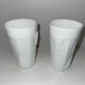 Elegant White Embossed Tumblers